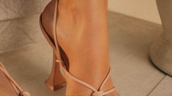 vip-babes-pink-miss-lola-BF4A7564_large@2x